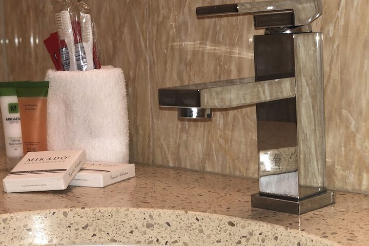 Bathroom sink