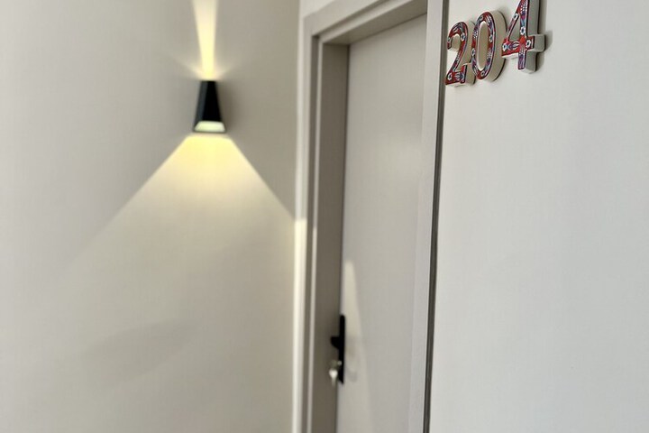 Room 5 of 40
