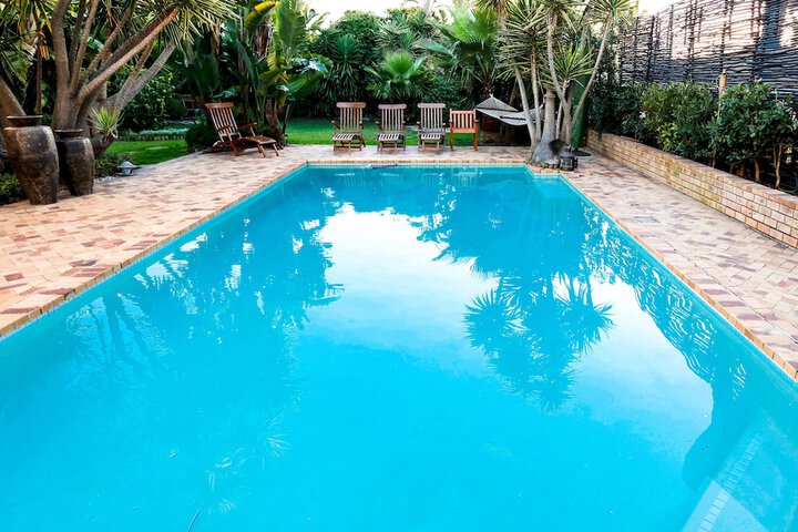 Hotel Pool