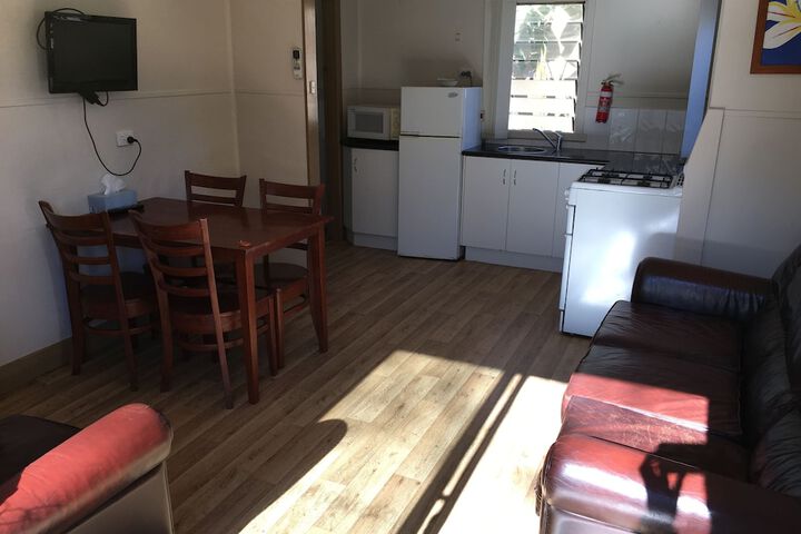 Room 32 of 61