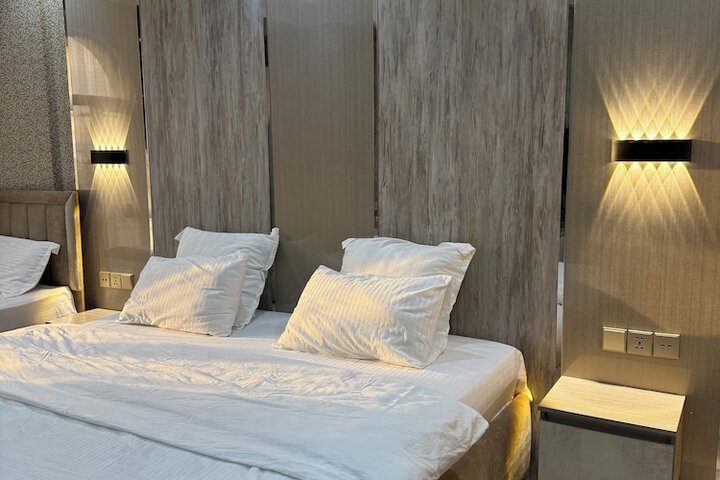 Room 21 of 68