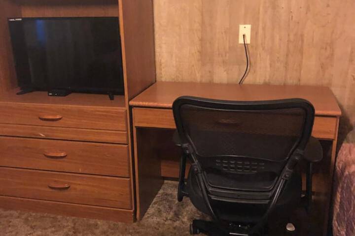 Room 15 of 19
