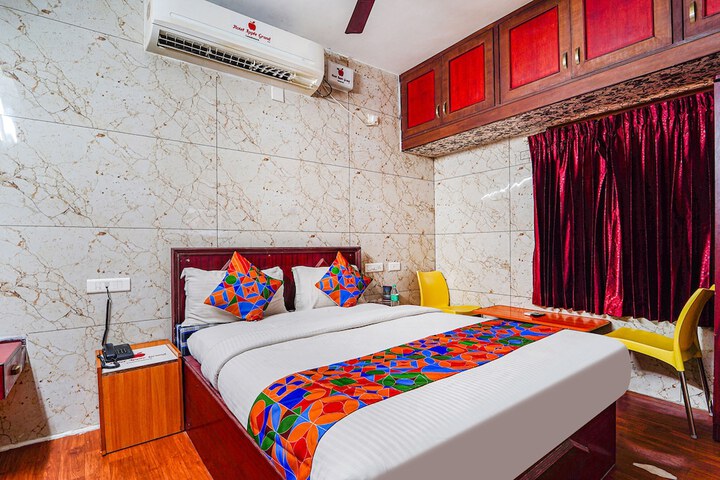 Room 27 of 34
