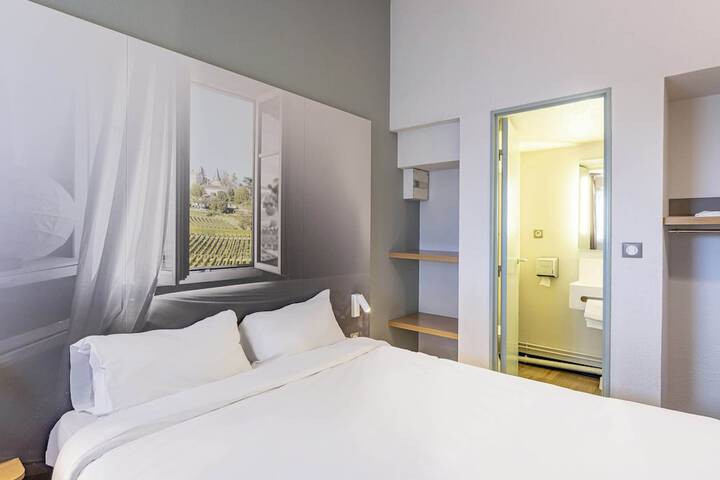 Room 22 of 53