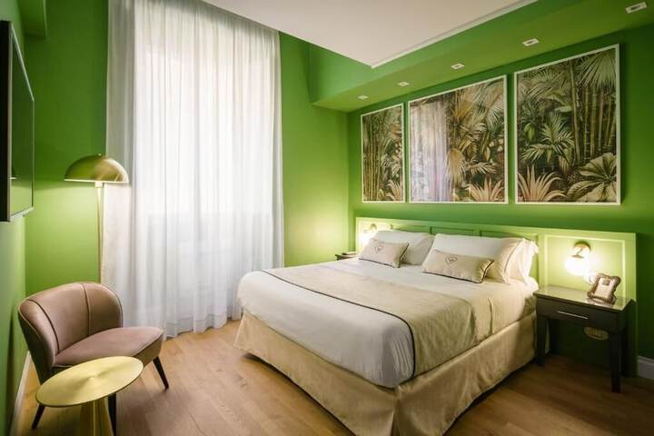 Room 14 of 30