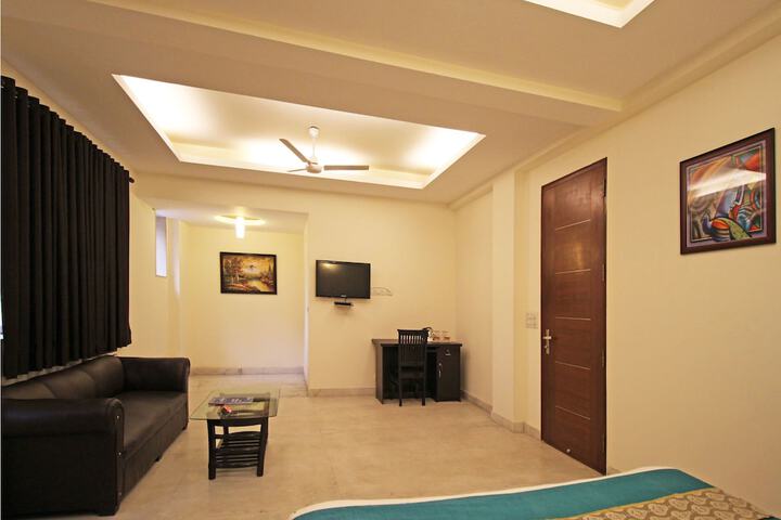 Room 18 of 23