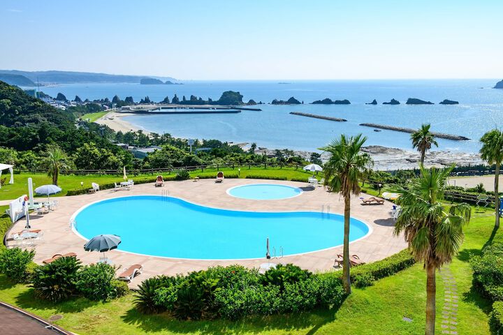 Pool Hotel
