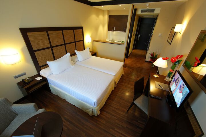 Room 8 of 47