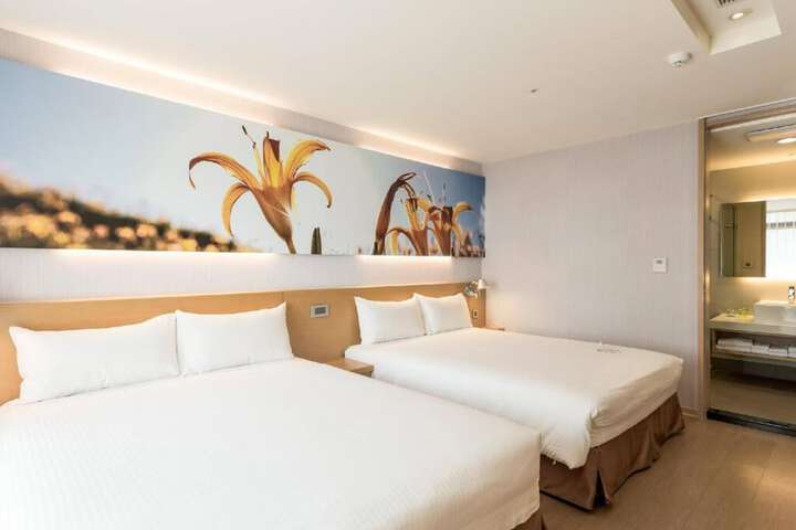 Room 12 of 56