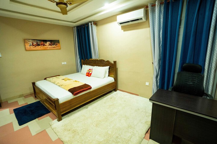 Room 12 of 41