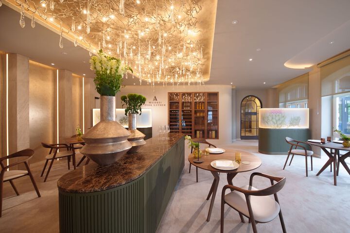 Dining Photos
