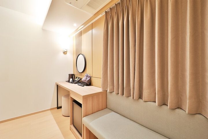 Room 10 of 59