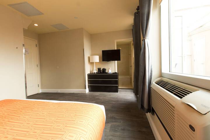 Room 16 of 89