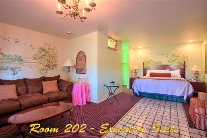 1 King Bed (18 of 80)