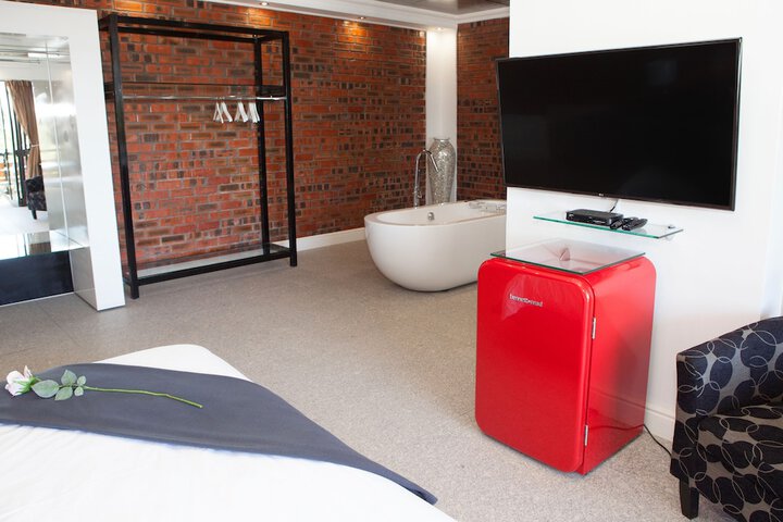 Room 10 of 62