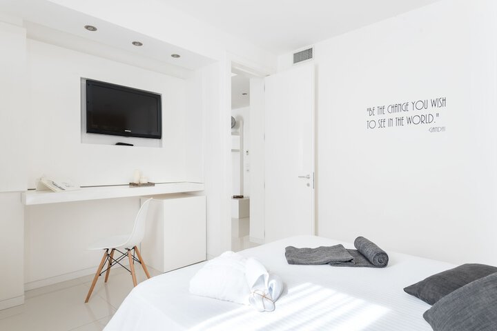 Room 14 of 68