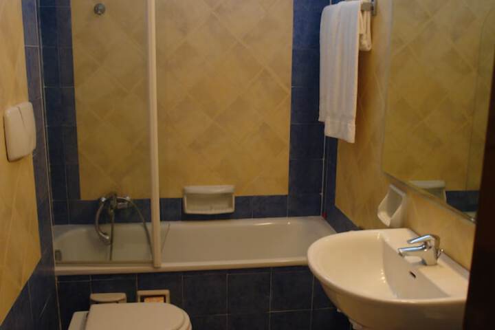 Room 12 of 47