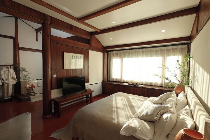 Room 21 of 138