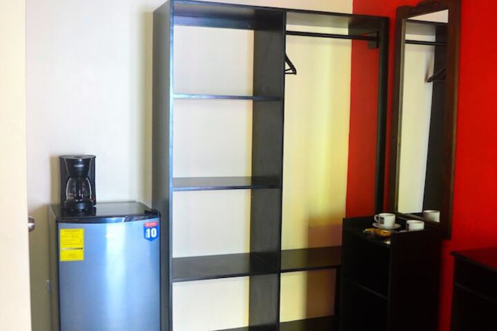 Room 5 of 43