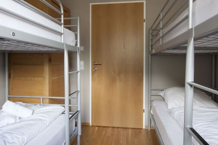 Room 7 of 73