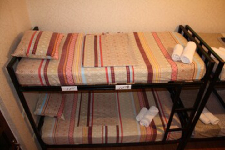 Room 6 of 32