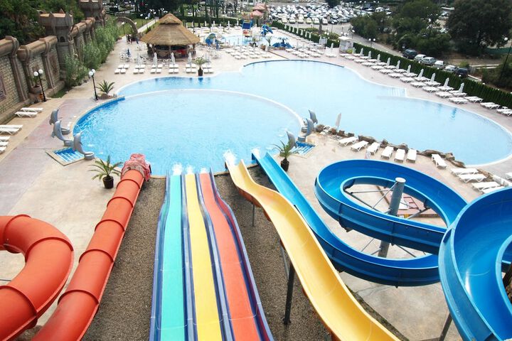 Pool 75 of 124