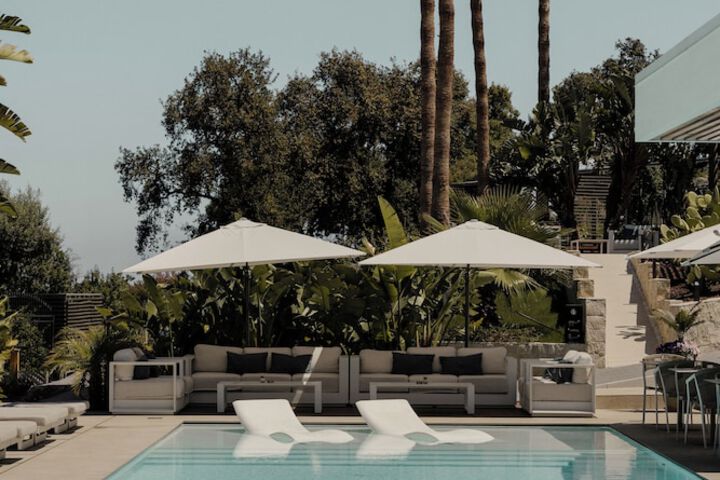 Pool 90 of 157