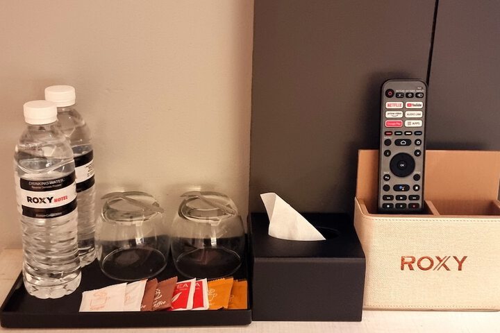 Room 8 of 25