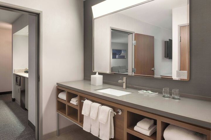 Room 16 of 31