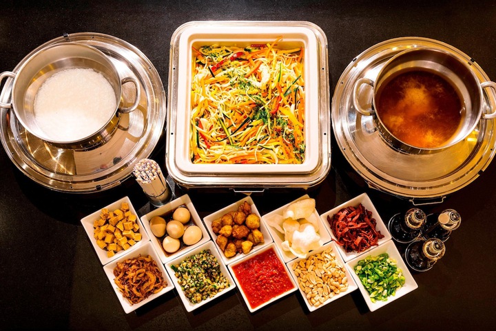 Dining 69 of 143