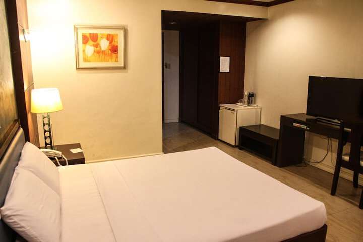 Room 27 of 50
