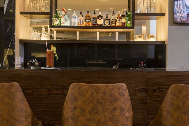 Lounge 57 of 72