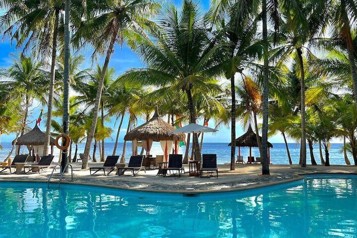 Coco Grove Beach Resort