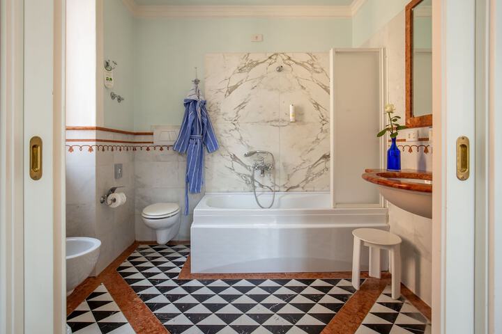 Bathroom Interior Photo