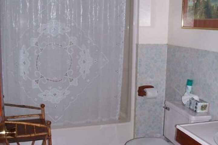 Room 15 of 27