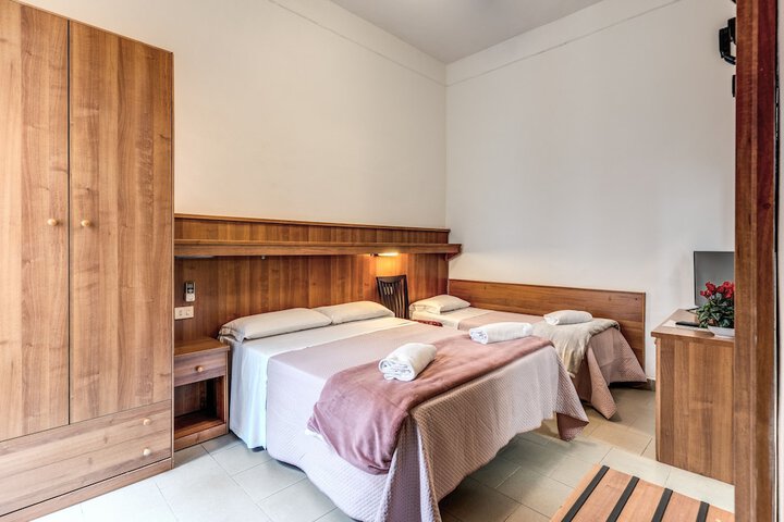 Room 3 of 31