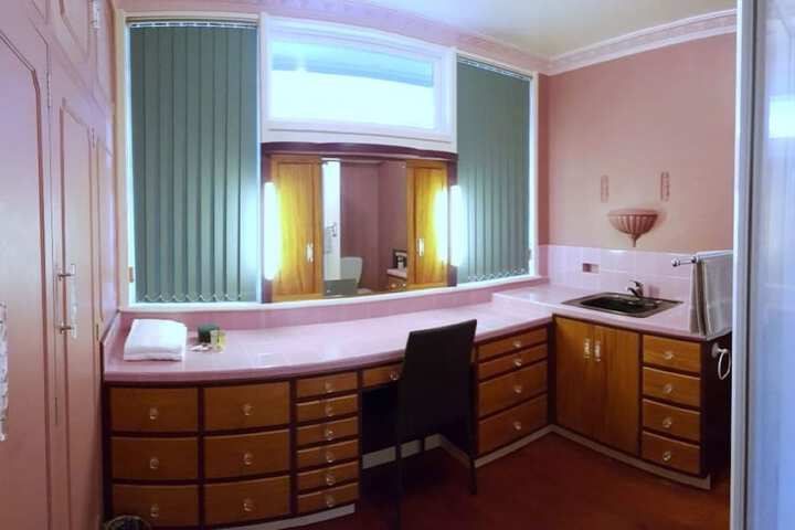 Room 62 of 70