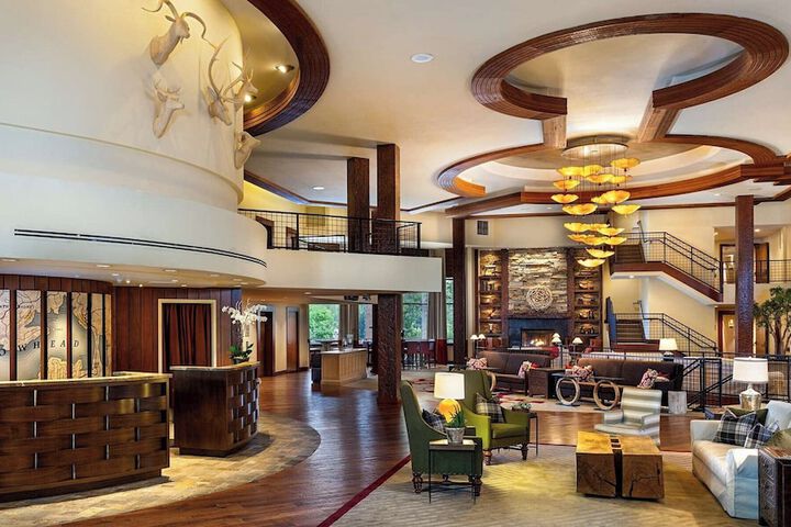 Lobby Entry