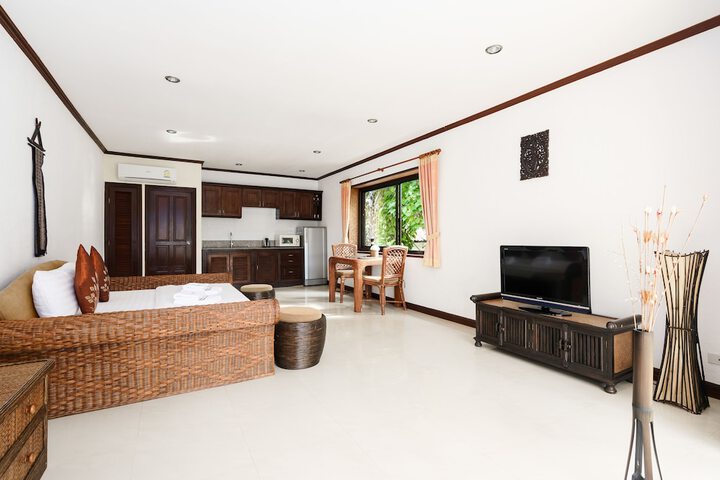 Room 15 of 53