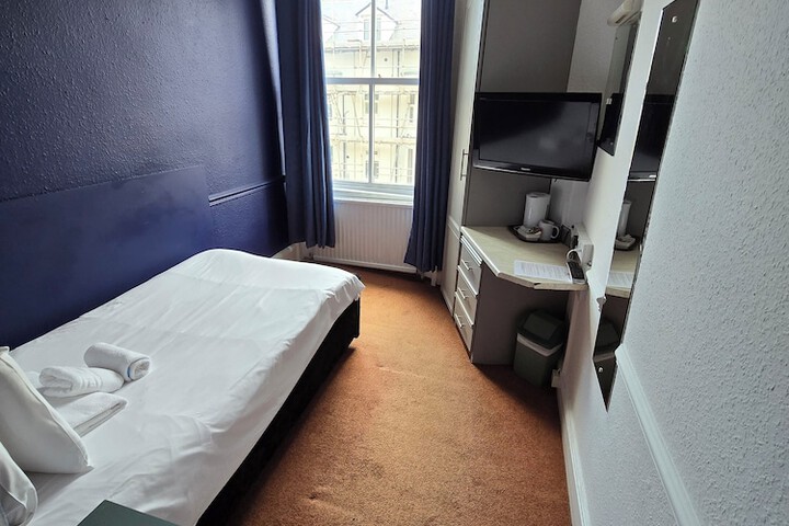 Room 47 of 74