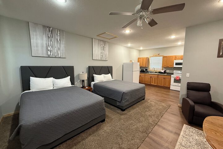 Room 7 of 28