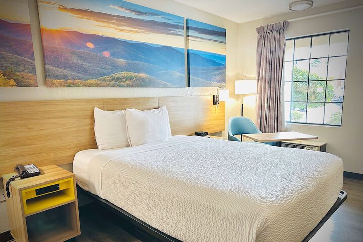 2 Queen Beds (3 of 17)