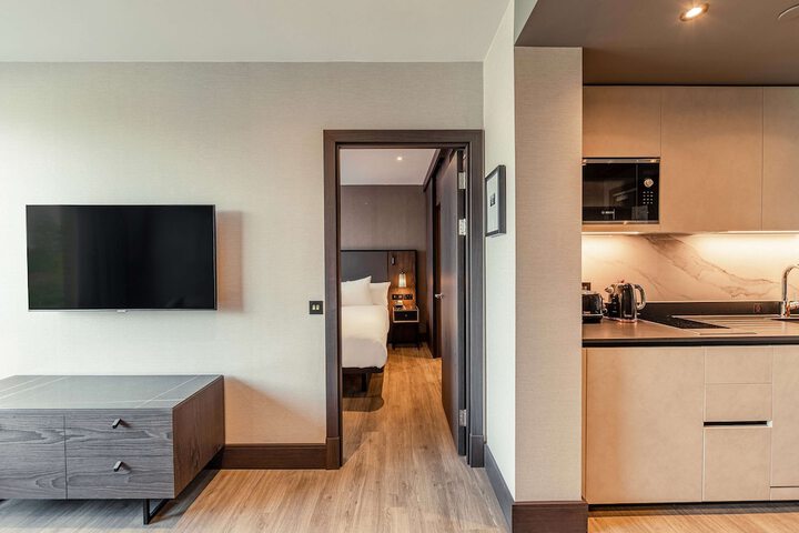 Room 34 of 132