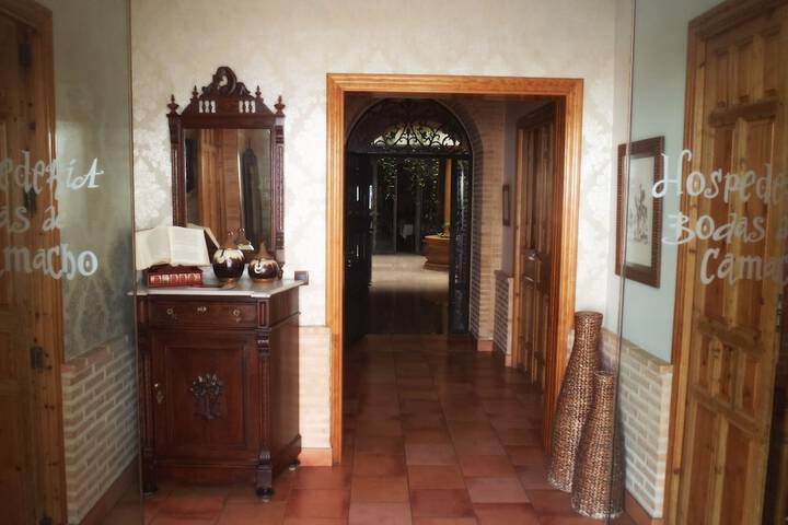 Ballroom/Hall 64 of 71