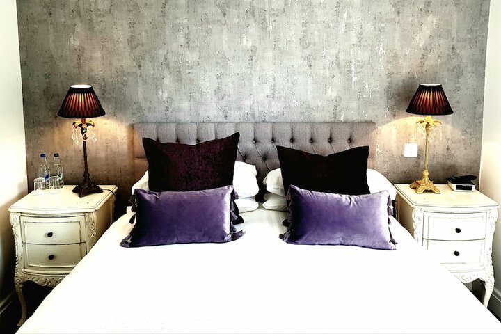 Room 3 of 69