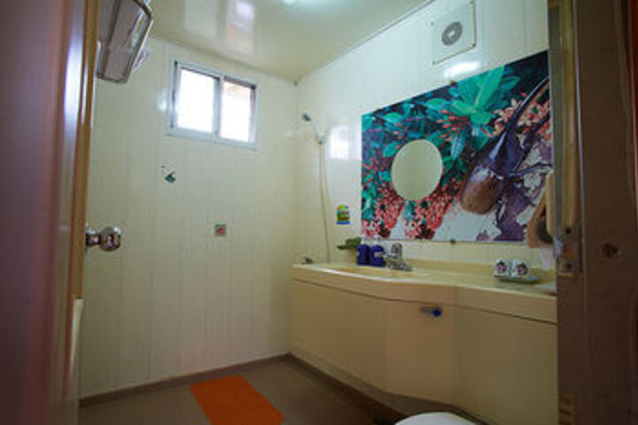 Room 2 of 12