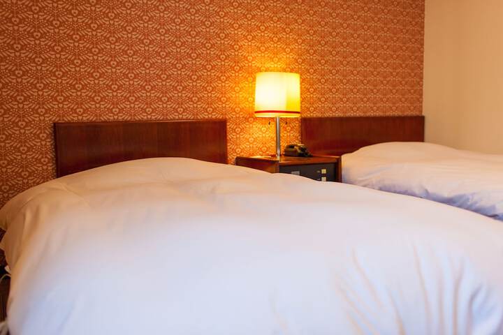 Room 3 of 19