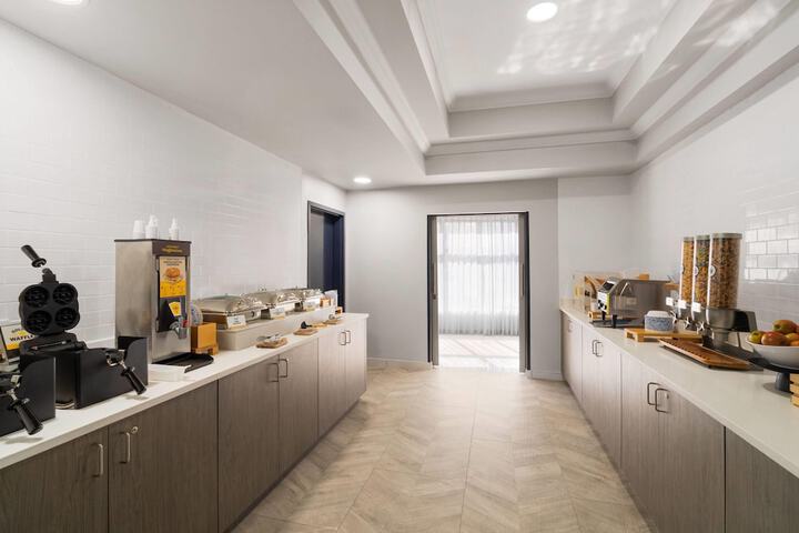 Breakfast area