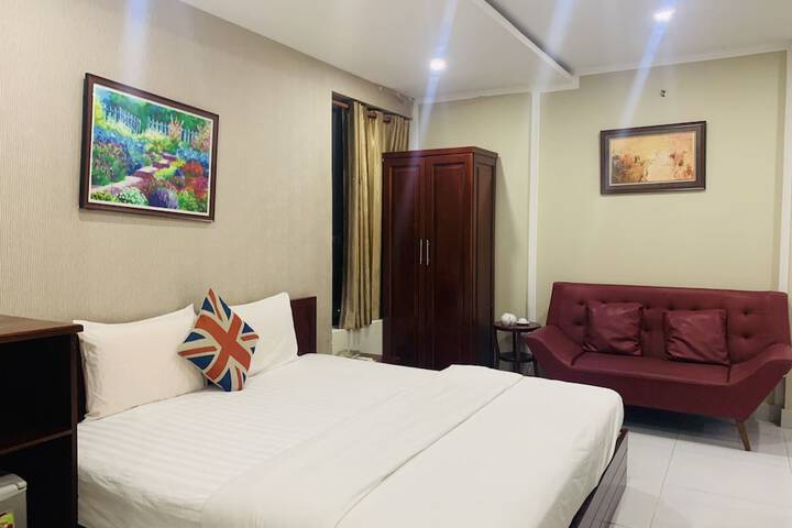 Room 22 of 80