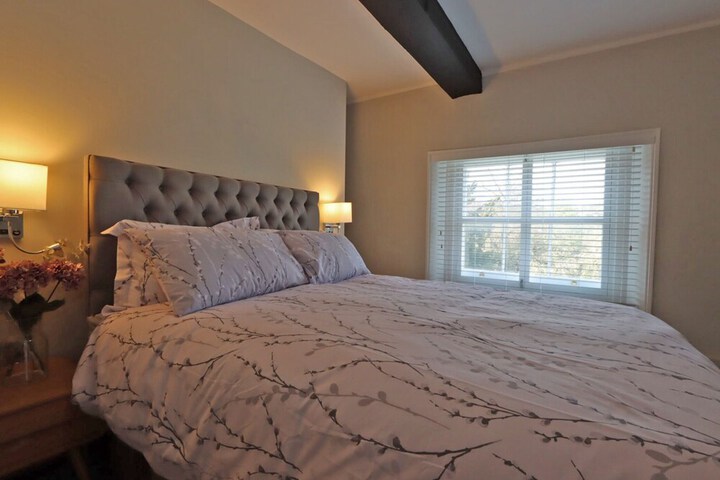 Room 3 of 36